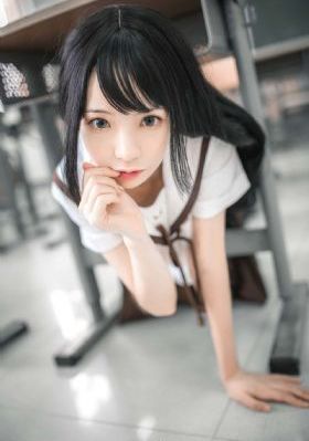 美丽的姑娘在线观看中文版